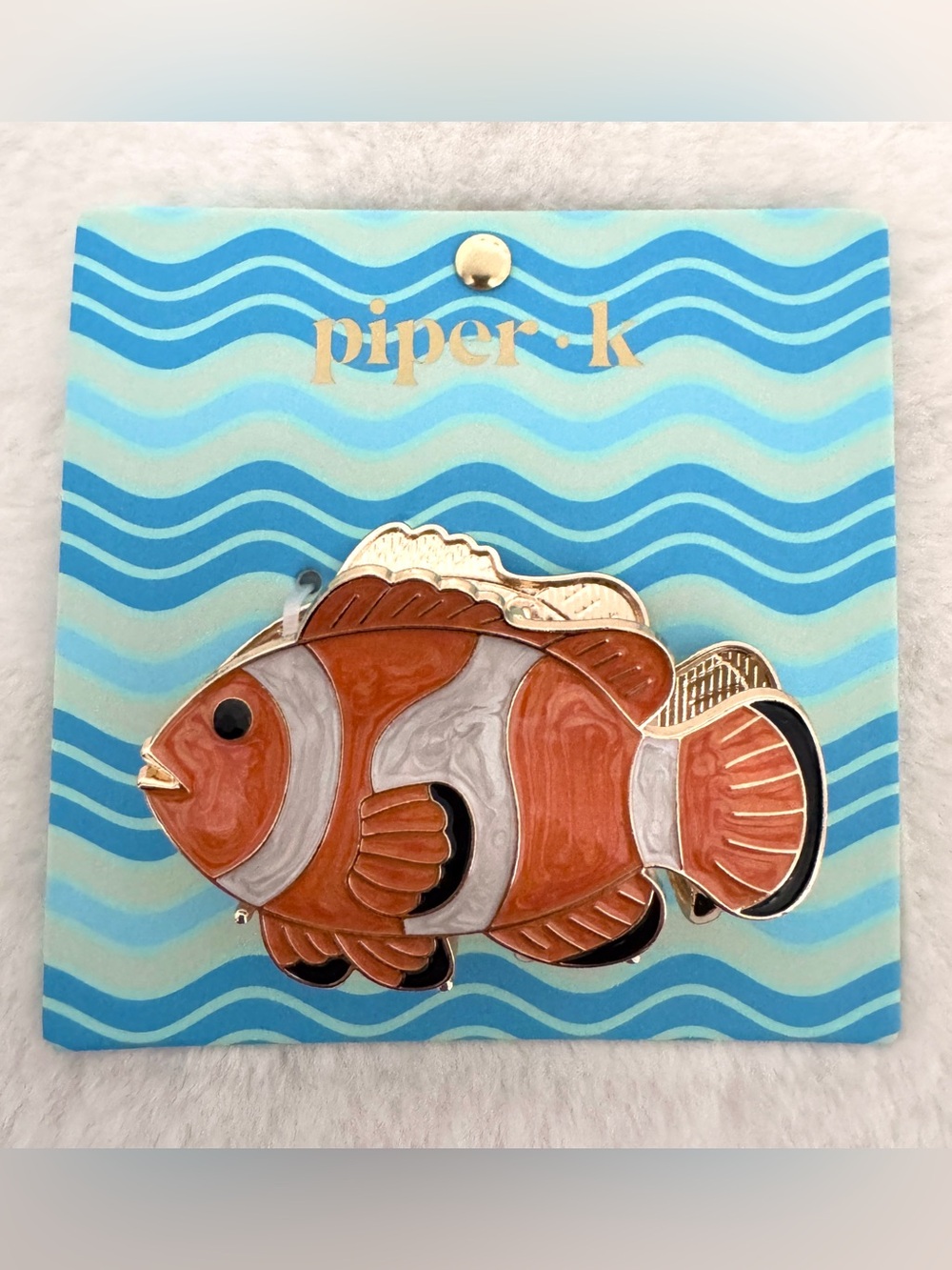 Piper K Goldfish Claw Hairclip - NIP